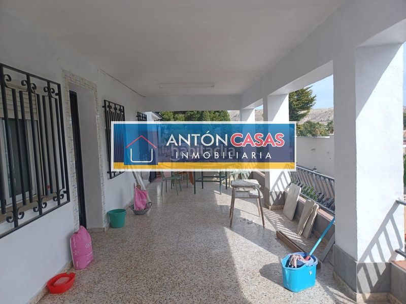Foto c960821b-5612-4447-8bd2-58125e355a99. Chalet avec chauffage piscine dans San Crispín-Huerta Nueva-Estación Elda