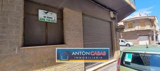 Local commercial à Novelda. Local novelda 104m2