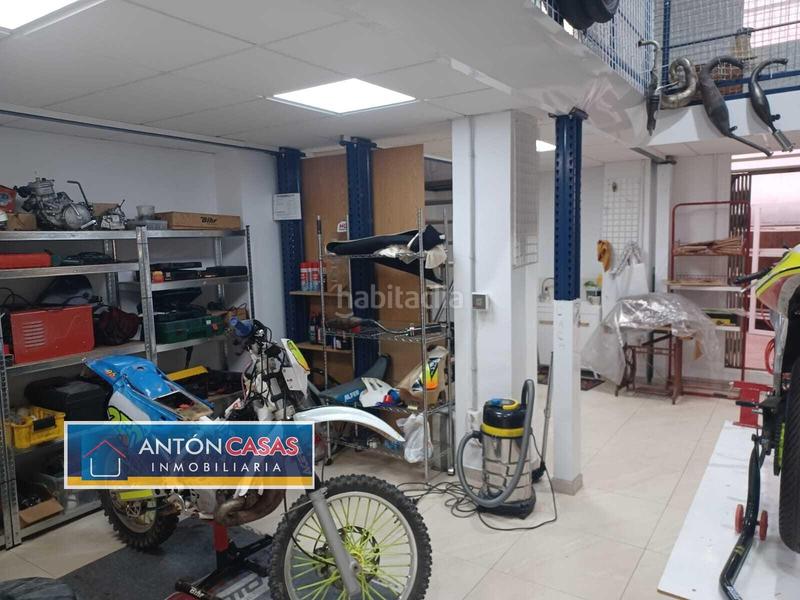 Foto c9434679-ba4e-444b-8e5c-2e5f4af824b6. Local comercial  patio exterior gran espacio en Elda