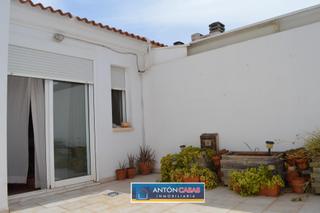 Dúplex a Centro. Piso dúplex elda  4 habts  3 baños  terraza