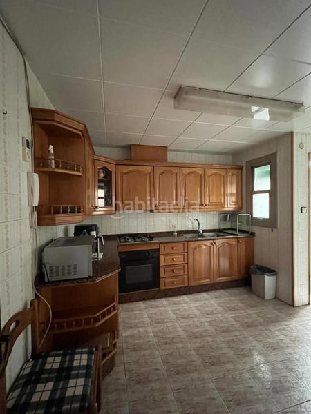 Foto 01f8dd2a-d7b4-4b06-8d22-bd1a8f22db17. Casa se vende casa con 3 garajes grandes alquiler con opción a compra en Petrer
