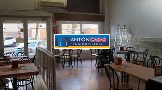Local commercial à Novelda. Local en venta o alquiler en novelda