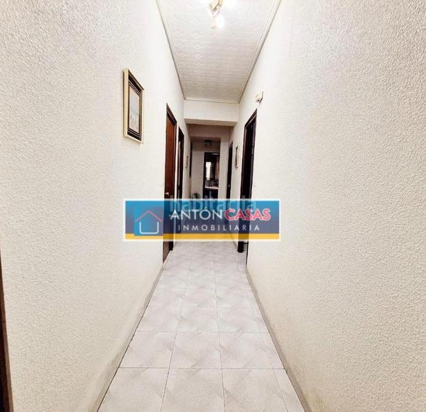 Foto 93e37cca-3b5e-4983-8fc8-64f8522393a1. Edifici a Novelda