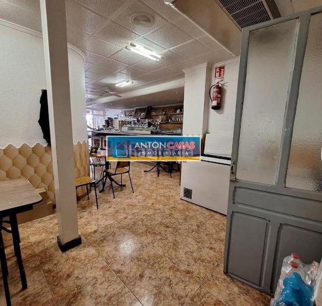 Foto acaf3c92-069b-4850-96e9-79b7a81a87a4. Edifici a Novelda