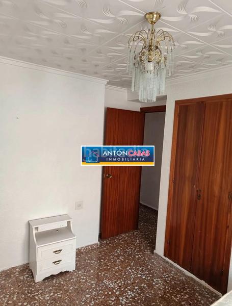Foto b98e7396-d6e5-4a91-8442-698278d3ff8b. Piso  en venta zona plaza castelar en Plaza Castelar - Mercado Central Elda