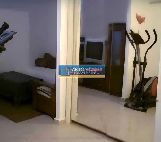 Foto 61f1a928-bb68-4f84-8fbd-832c3ceb7bce. Casa adossada amb piscina a Monforte del Cid