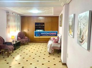 Appartement à Novelda. Piso en venta zona ayuntamiento