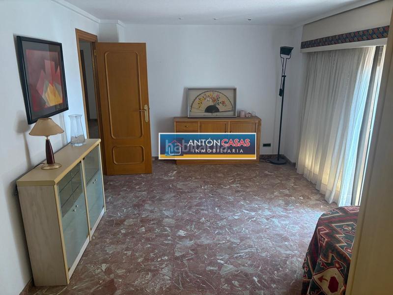 Foto ab29094e-fc7a-4790-81eb-ede68a41245f. Àtic a Centro Elda