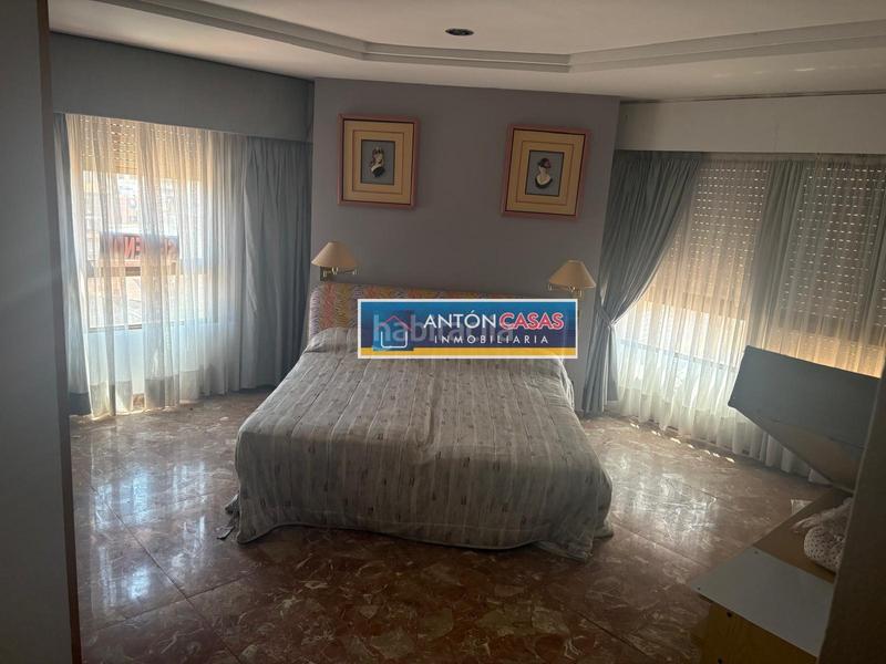 Foto d94fd8fe-fd6a-480b-9de7-b6ab0cb295ea. Àtic a Centro Elda