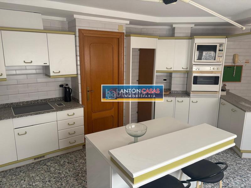 Foto f337f494-3544-4f16-9bc2-c4776a432253. Àtic a Centro Elda