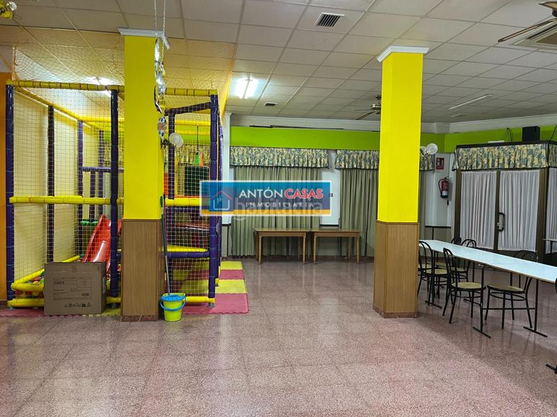 Foto 3f546a10-2e0a-406b-8980-4a5b37e7a7f7. Business premise in Novelda