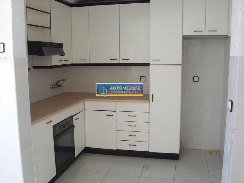 Foto f8932394-98af-4e5d-98f9-dbcc0fb398c3. Piso  en el Centro ayuntamiento en Centro Elda