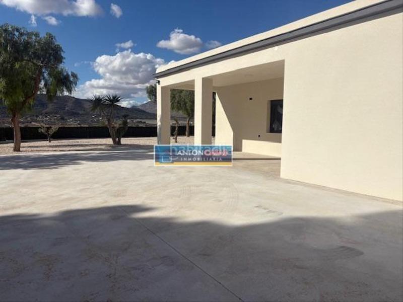 Foto 2e2cb84e-b878-4d74-b045-2f47ff6e2d35. Chalet avec parking dans El Castillo Aspe