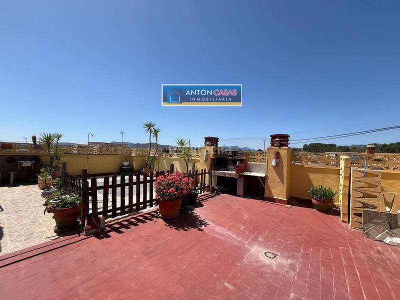 Foto b7a61150-cf2c-4eb4-aec5-dff5d1f8d3d9. Pis a Novelda