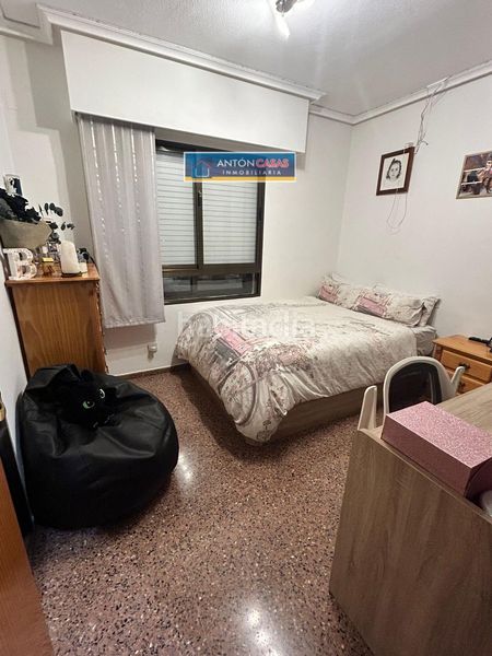 Foto 0f721e64-8699-4592-8cf9-ca9cc5b902a5. Pis amb aparcament a Petrer