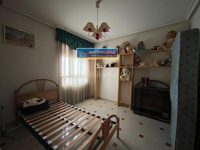 Foto 3f90cd6f-605a-4d2d-8a8f-38fed6174e55. Pis a Novelda