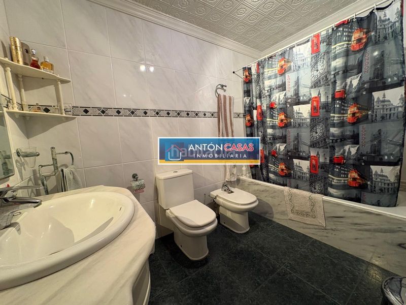 Foto 258906a2-2648-4846-86da-32a9405b051e. Casa amb aparcament a Novelda