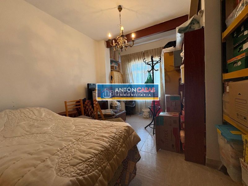 Foto bd7428c8-c4c8-48ff-9610-4b91e1c53d62. Casa amb aparcament a Novelda