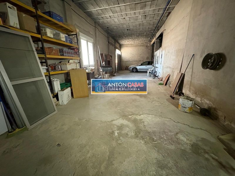 Foto fb88864a-b0a5-47e0-ae80-fd00ad916160. Casa amb aparcament a Novelda