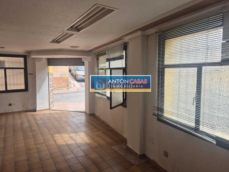 Foto c97da4e6-ccc4-488c-b367-59bb67e5a1f7. Local comercial a Monòver