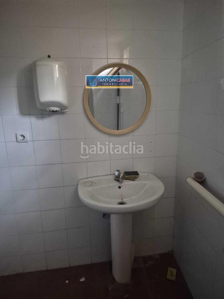 Foto 8dc52f38-b3d9-41c8-aea7-da974fe16fb8. Nau industrial a Monòver