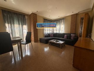 Rent Flat in Novelda. Amplio piso de 103 m2 en alquiler junto al colegio alfonso  el s