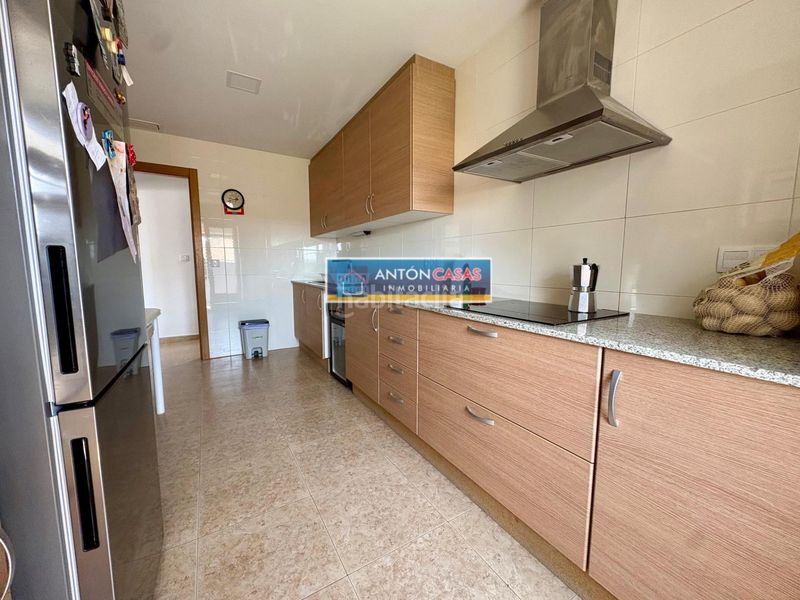 Foto b1eeed35-ad8d-410e-837e-cc3042be2917. Pis amb aparcament a Monforte del Cid