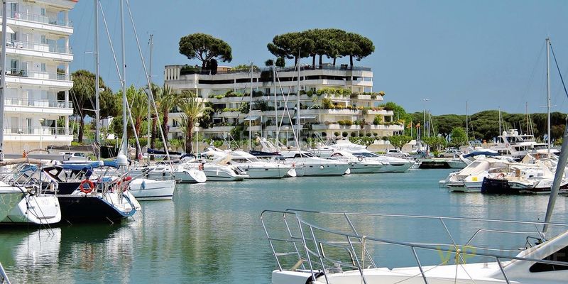 Foto 9e0d43be-cdb2-45e9-a074-54aa157eb618. Apartament amb calefacció a Centre-Platja Platja d´Aro