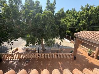 Local Comercial en La Caada de San Urbano. Se vende parcela con negocio y vivienda