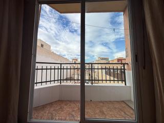 Appartement  Calle calle del cucarro, 40 40. Piso 3 habitaciones centro de almeria