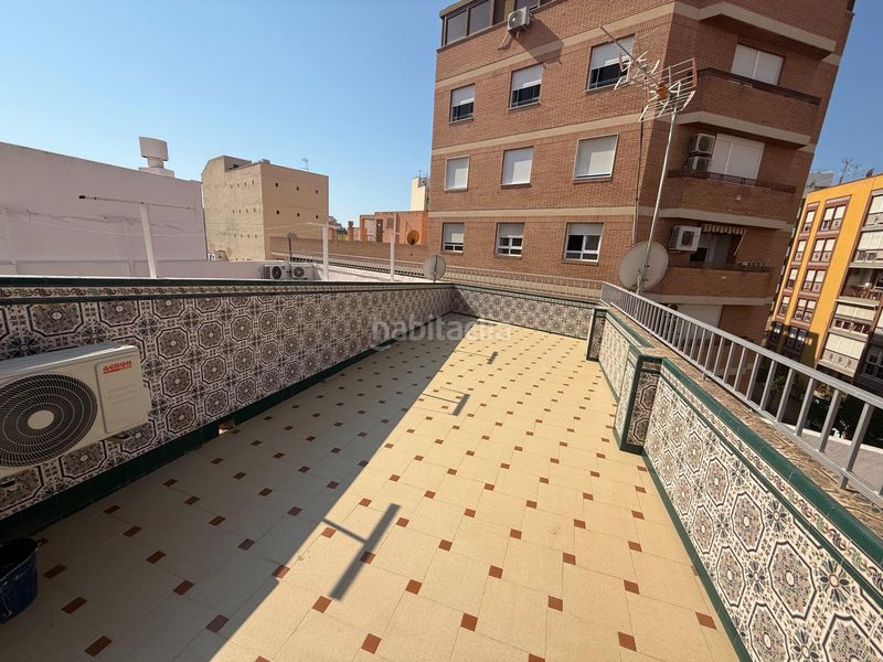 Foto aa1373b6-8985-4e41-9b71-8fd68c1c0d9f. Estudi a Plaza de Toros - Santa Rita Almería