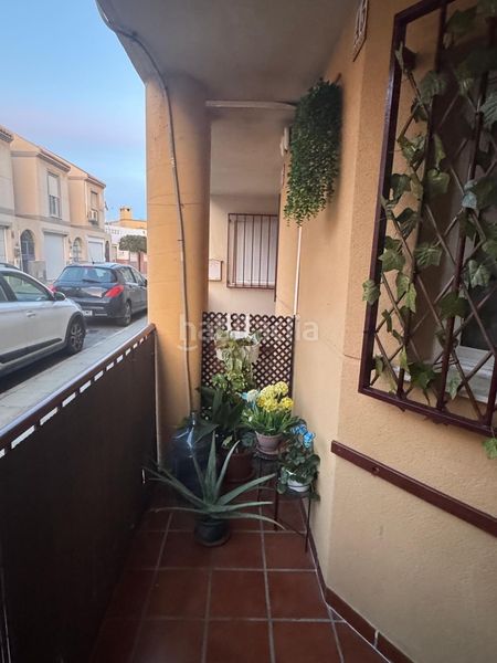 Foto 57524c38-f3fe-4788-adab-e703c5459d32. Casa amb piscina a Retamar Almería