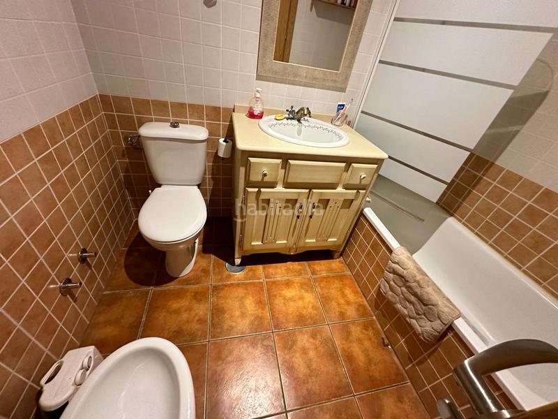 Foto 347008e4-d8d8-4e98-9957-595deadfa703. Casa adossada amb aparcament a Velada