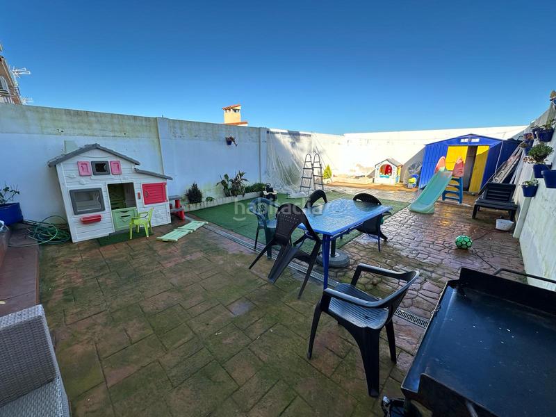 Foto 9bbc0014-a99f-4741-bf07-72cb2df3b14c. Casa adossada amb aparcament a Velada