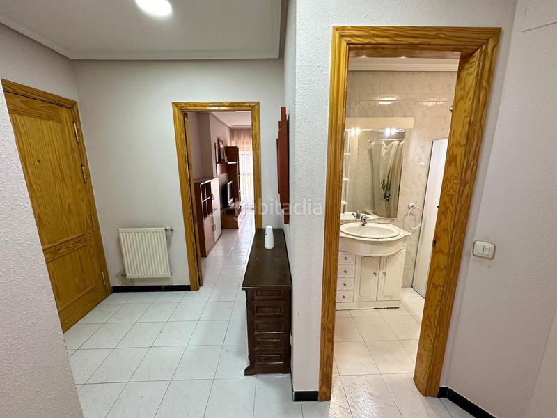 Foto 320d88bc-6c5d-40ac-9169-bedadeb036da. Penthouse with heating in Centro-Corte Inglés Talavera de la Reina