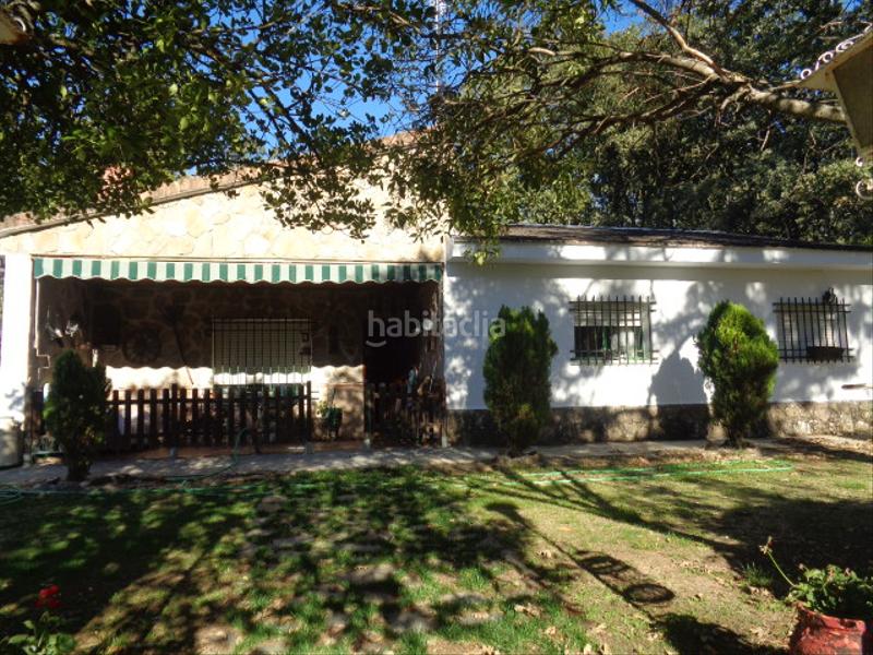 Foto 0897e017-fa10-4f79-a7ab-b061f33581fe. Chalet with fireplace parking pool in Navamorcuende