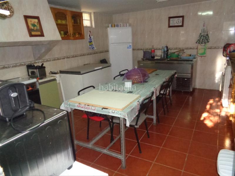 Foto 607bc271-0b2d-4134-bcba-f1262f5f8e11. Chalet with fireplace parking pool in Navamorcuende