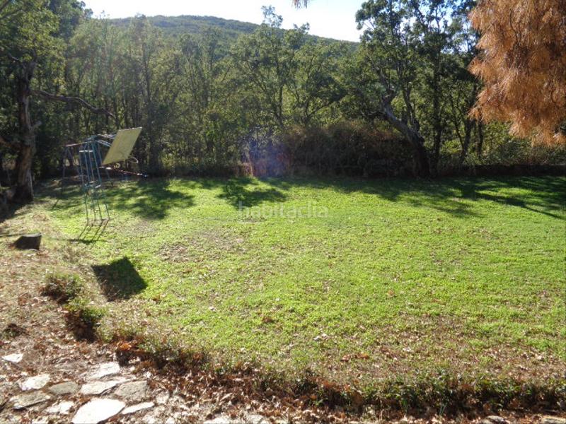 Foto 8e1c3adf-cd03-4e25-b27f-f4355f3c1fe8. Chalet with fireplace parking pool in Navamorcuende