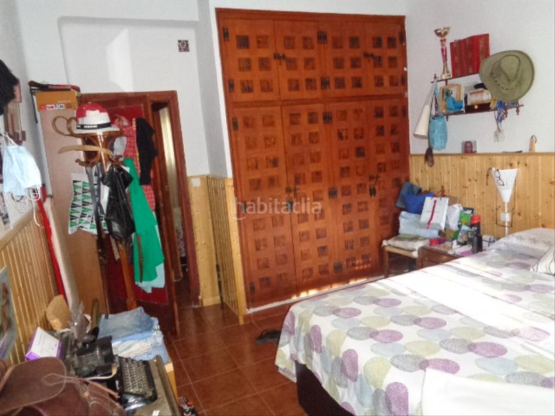 Foto b88a9df7-e986-4801-86c5-002e7942233a. Chalet with fireplace parking pool in Navamorcuende