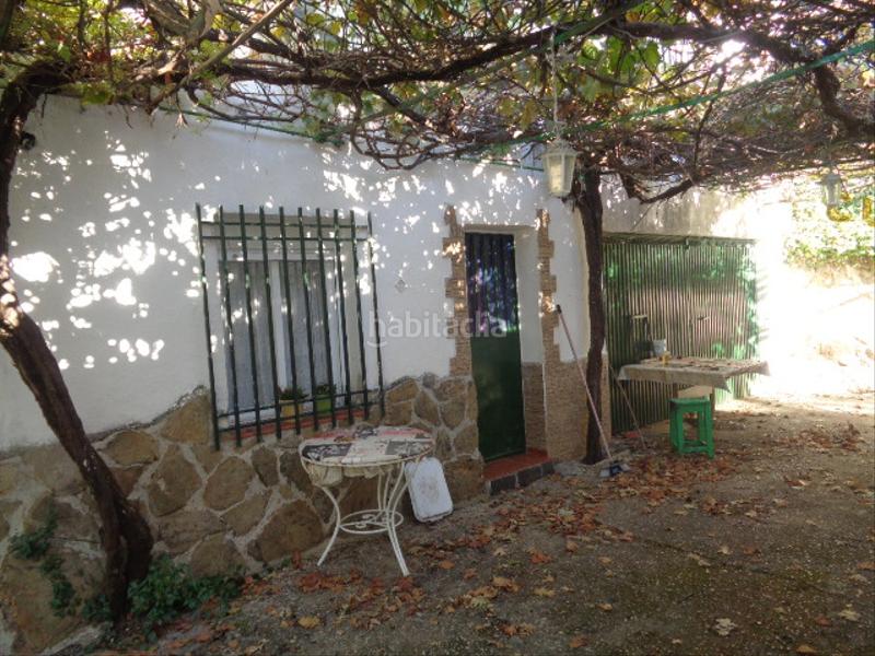 Foto d0e3cad1-3098-4be8-9e76-dd6de600ccb2. Chalet with fireplace parking pool in Navamorcuende