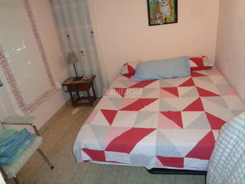 Foto d42b91b3-0459-46e6-a0cd-a6f1cf769368. Chalet with fireplace parking pool in Navamorcuende