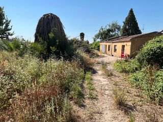 Masia a Casco Antiguo. Finca rustica con casa y nave para reformar a 5 min de talavera.