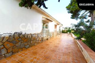 Bauernhof in La Palma. Finca mas dos naves en venta en los salazares