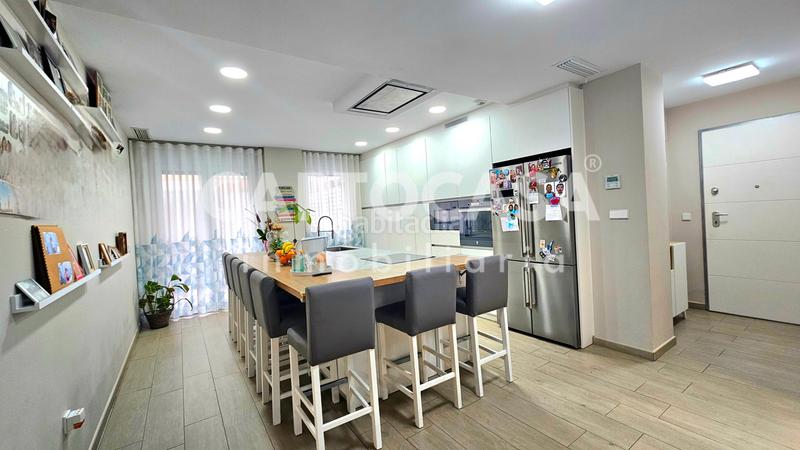 Foto dd25851b-aace-4ced-bf0d-340eb85b7002. Flat with heating parking in Alameda Cartagena