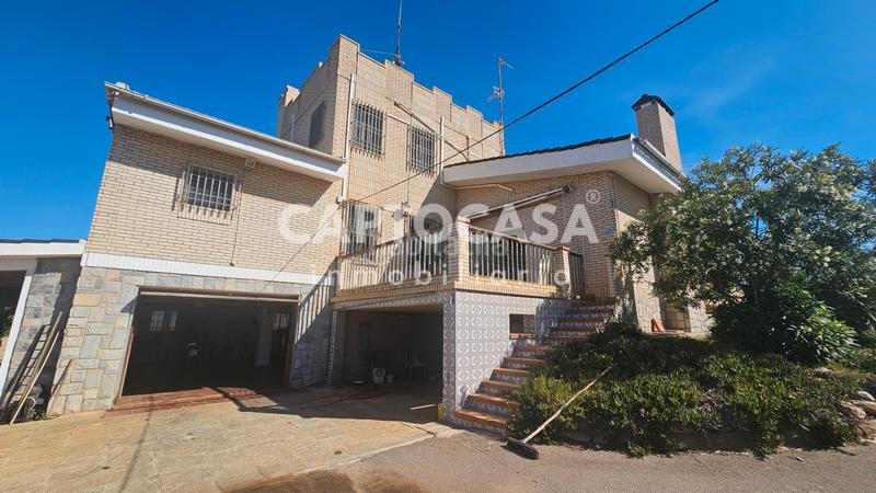 Foto 9c8c62a1-3d99-4884-a557-03863af3b18a. Masia amb xemeneia calefacció aparcament piscina a Cartagena