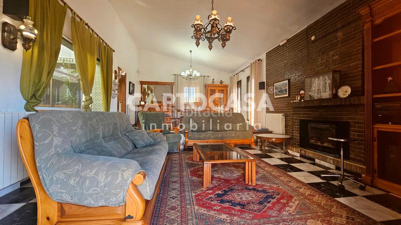 Foto bce3f649-9b7c-47dd-9b97-63f49cecf114. Masia amb xemeneia calefacció aparcament piscina a Cartagena