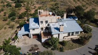 Bauernhof in Perín. Magnífica finca con impresionantes vistas en paraje torre rubia