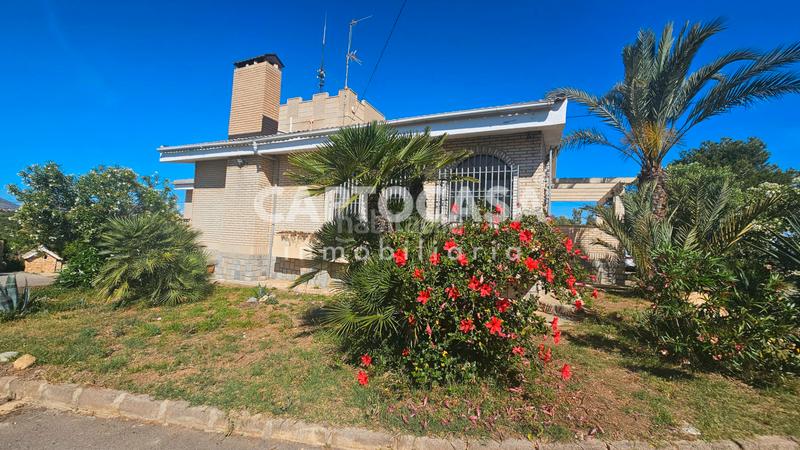 Foto ee28f87d-bbb4-4dd4-97df-6e7ec457b449. Masia amb xemeneia calefacció aparcament piscina a Cartagena