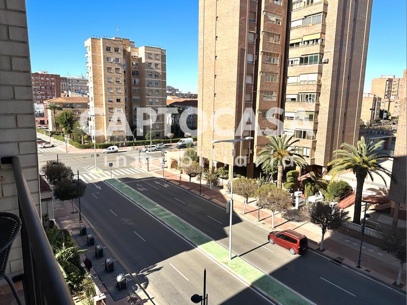 Foto cdea902c-ce96-4330-a722-f6d787147c9c. Etagenwohnung in Ensanche Cartagena