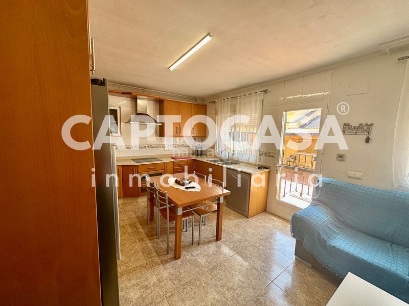 Foto 921fb0b8-0dc2-4f42-81fb-82da3fcd24ae. Casa aparellada amb xemeneia aparcament a La Palma Cartagena